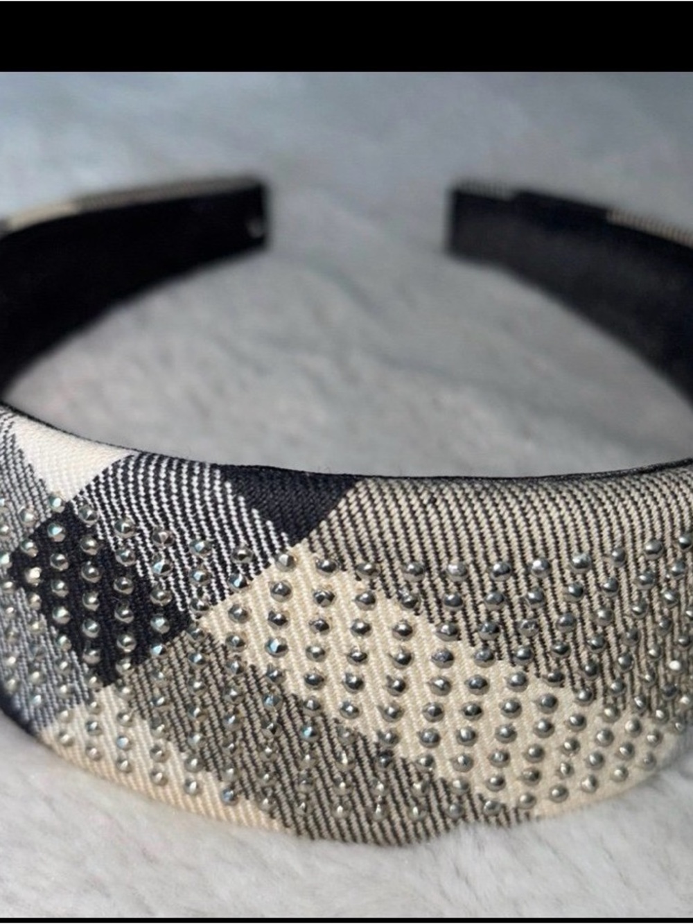 Burberry headband studded authentic